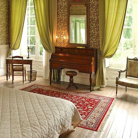 Chateau De Fleury La Foret Bed & Breakfast Igoville Dış mekan fotoğraf