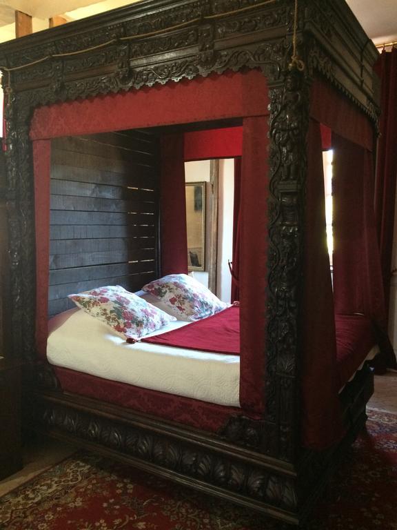 Chateau De Fleury La Foret Bed & Breakfast Igoville Dış mekan fotoğraf
