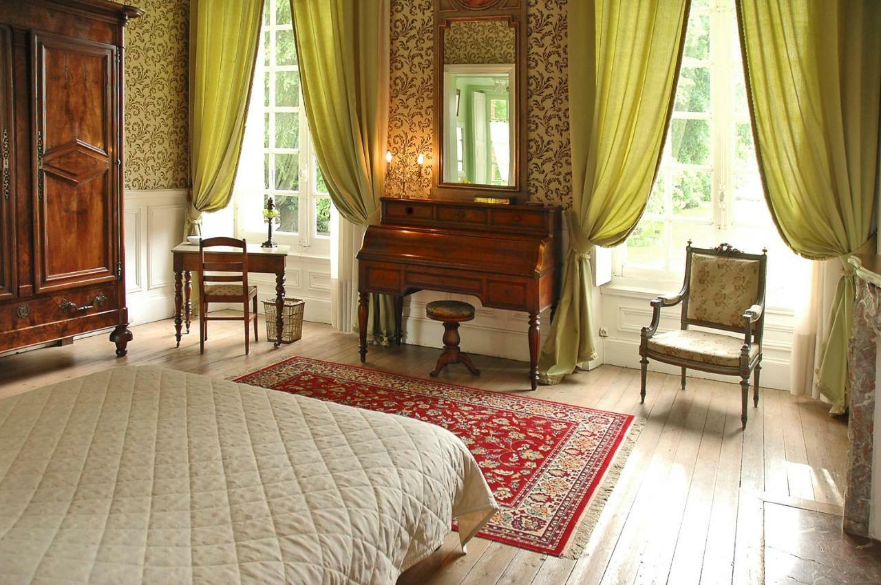 Chateau De Fleury La Foret Bed & Breakfast Igoville Dış mekan fotoğraf
