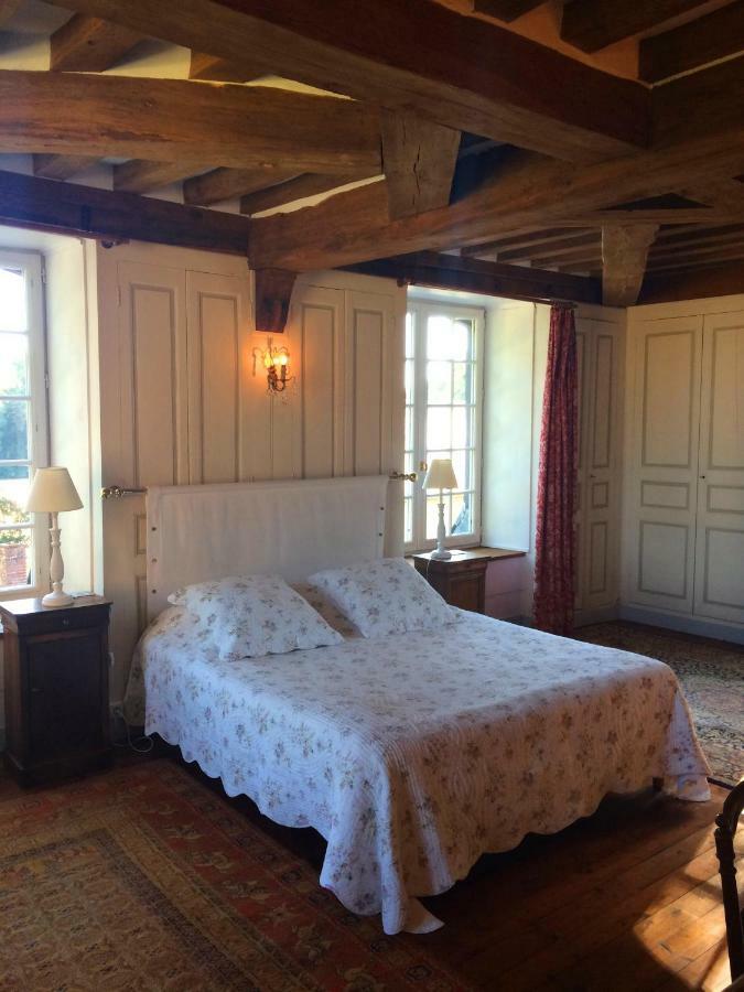 Chateau De Fleury La Foret Bed & Breakfast Igoville Dış mekan fotoğraf