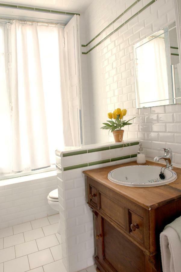 Chateau De Fleury La Foret Bed & Breakfast Igoville Dış mekan fotoğraf