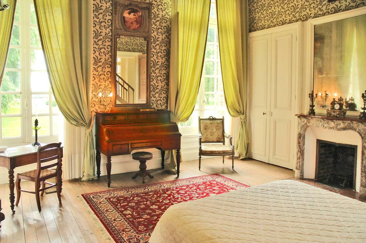 Chateau De Fleury La Foret Bed & Breakfast Igoville Dış mekan fotoğraf